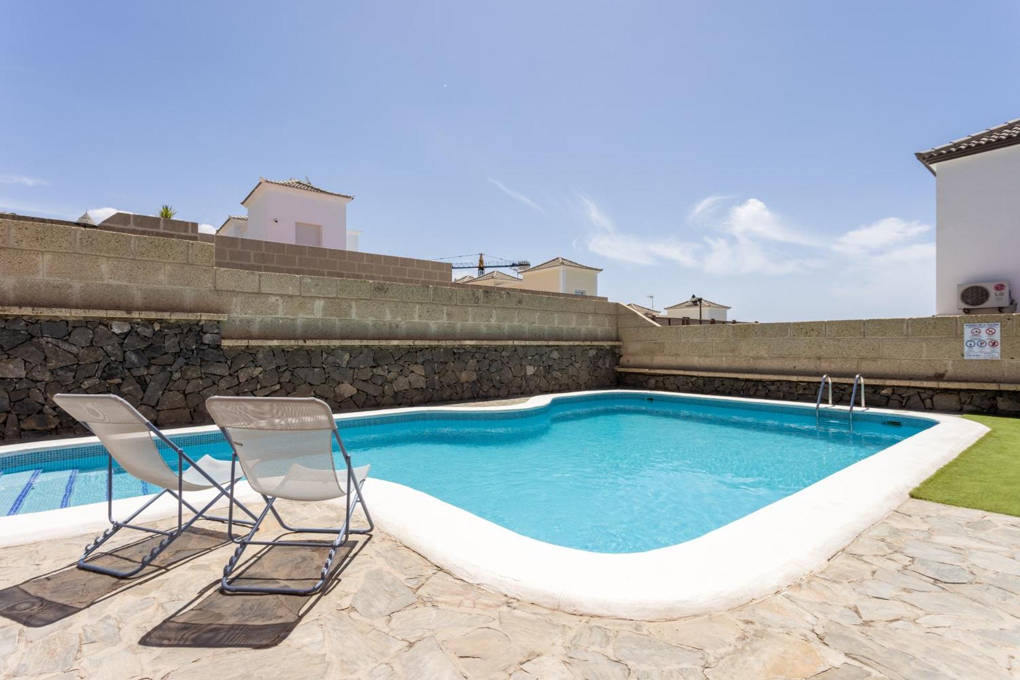 Villa Chloe Costa Adeje Tenerifesummervillas Giant Private Pool 11 Meters Long Eksteriør bilde