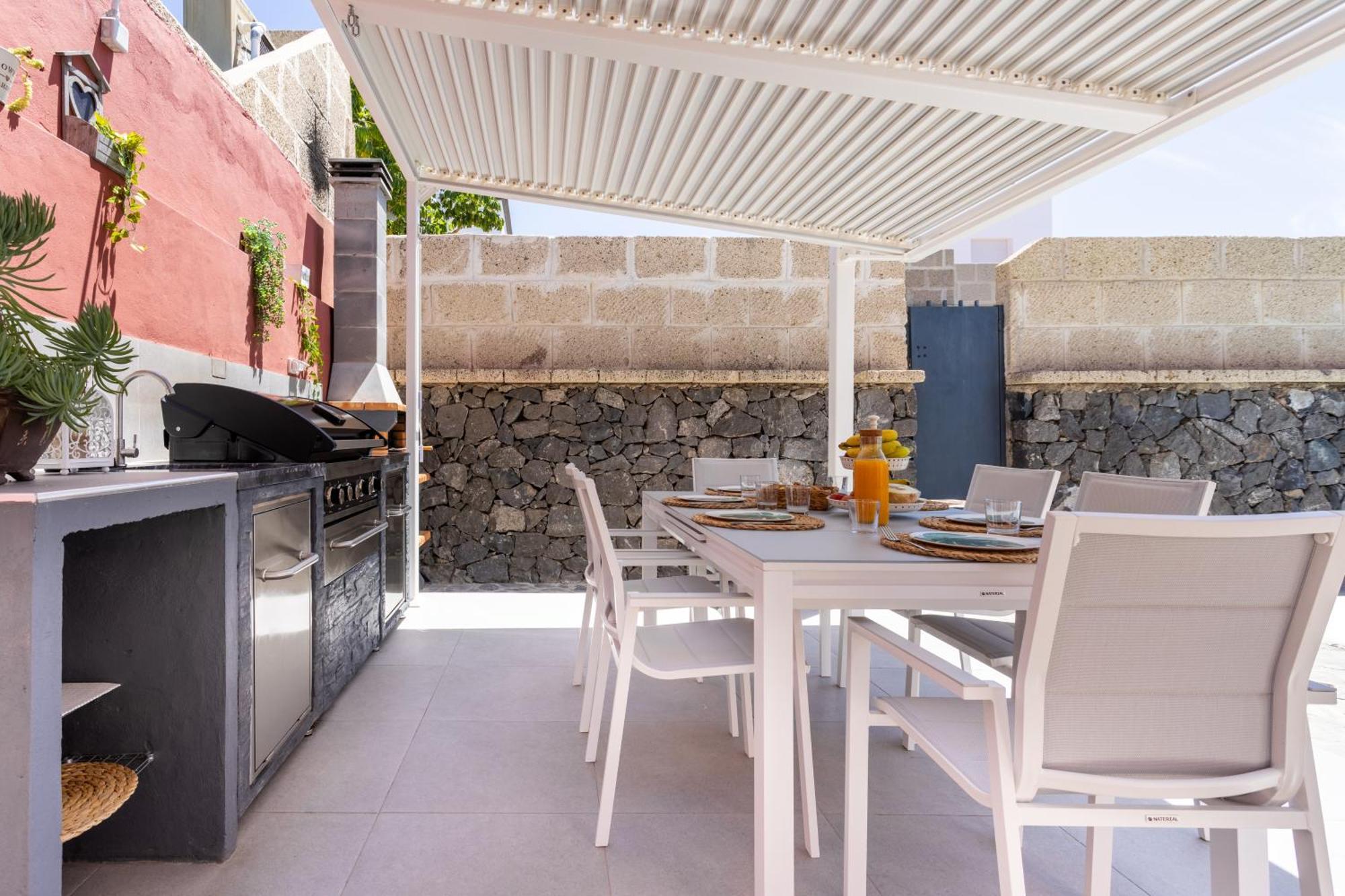Villa Chloe Costa Adeje Tenerifesummervillas Giant Private Pool 11 Meters Long Eksteriør bilde